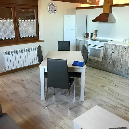 Nyaraló El Carloto La Poblacion